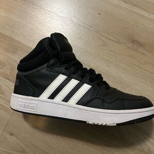 Adidas Men's Black and White Sneakers